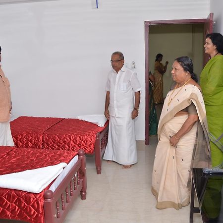 Hôtel United Dreams à Kannur Extérieur photo